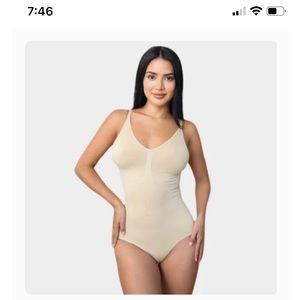 Luxmery Bodysuit xs/s brand new